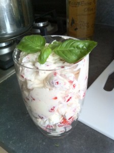 Meringue Strawberries and Cream